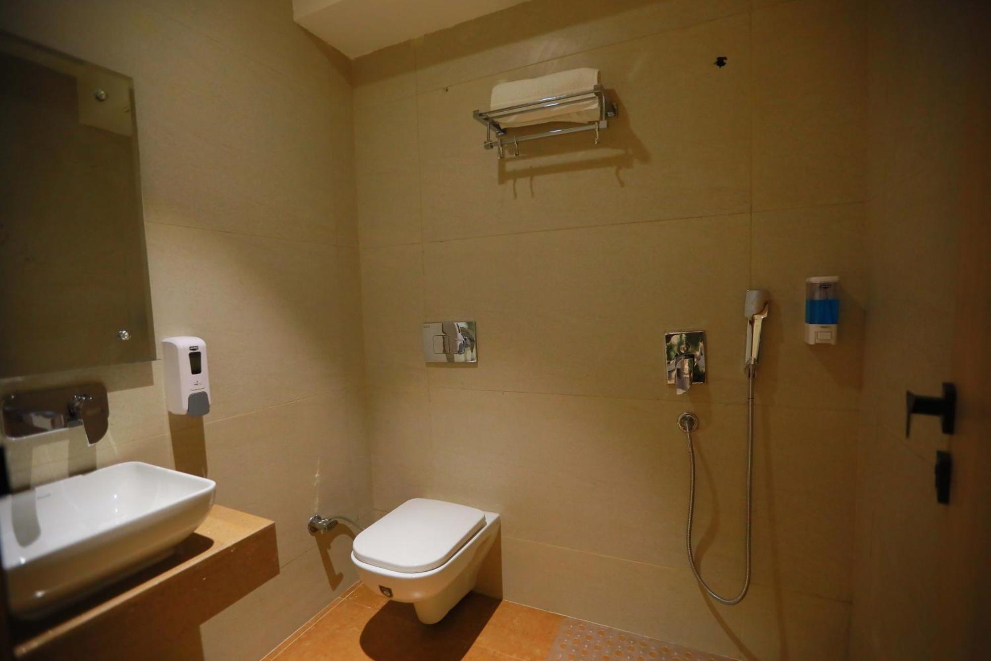 Hotel 16 Delhi  Dış mekan fotoğraf